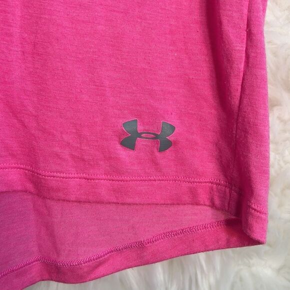 Under Armour pink pocket T-shirt - Picture 2 of 5